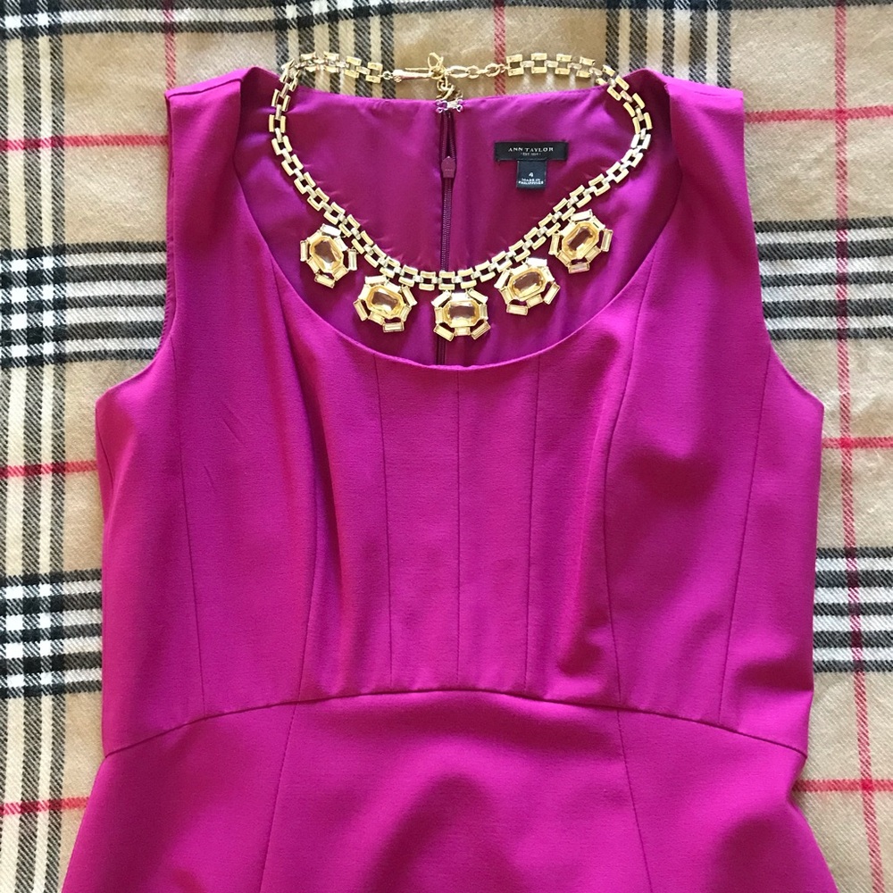 Like new classic dress💕